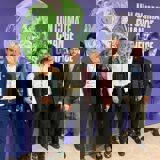 Alexis - un étudiant à la COP26 Alixis Balisman en photo de groupe lors de la conférence COP à Glasgow, 2021